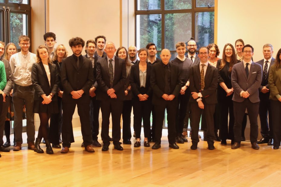 Approx 30 members of the Uehiro Oxford Institute group shot, taken on inauguration day.